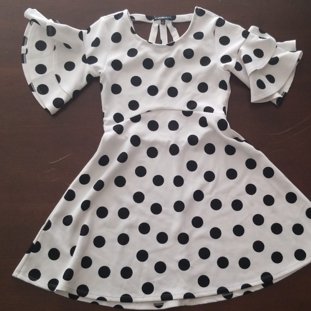 Girls dress